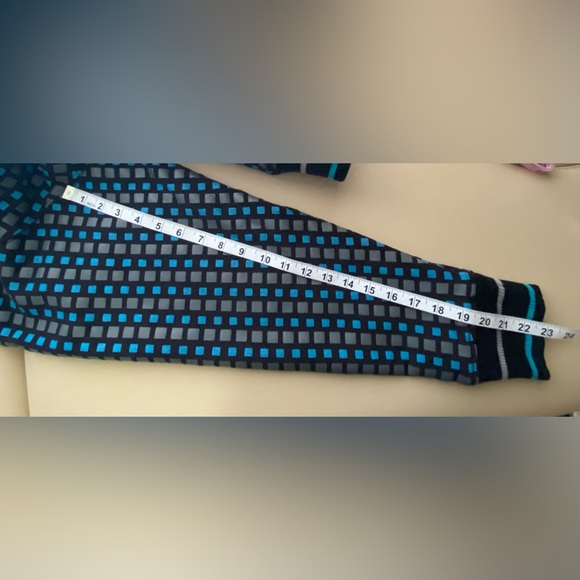 Neff reversible jacket/hoodie - Picture 8 of 13